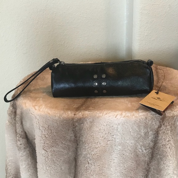 Patricia Nash Handbags - Patricia Nash Isla Oblong Black Leather Case